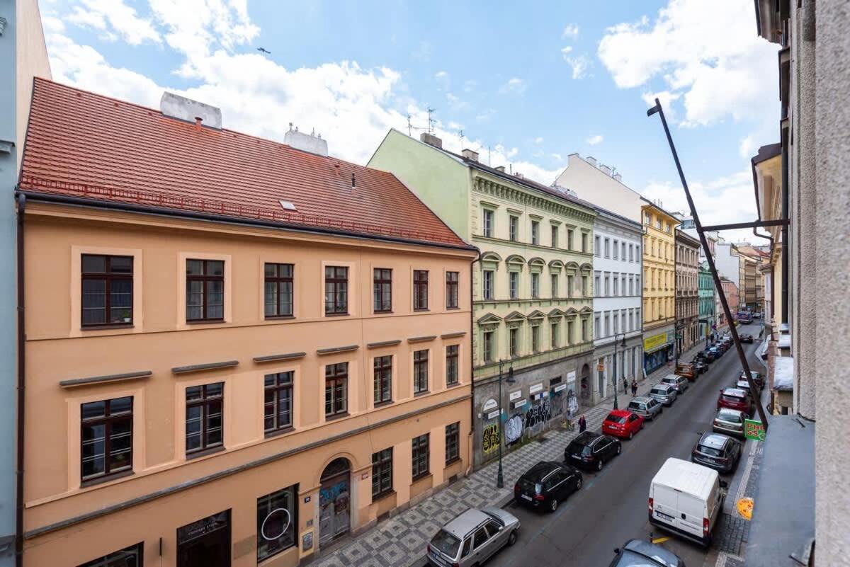 Apartment Unique Old Town 2br Oasis With Sofa Bed